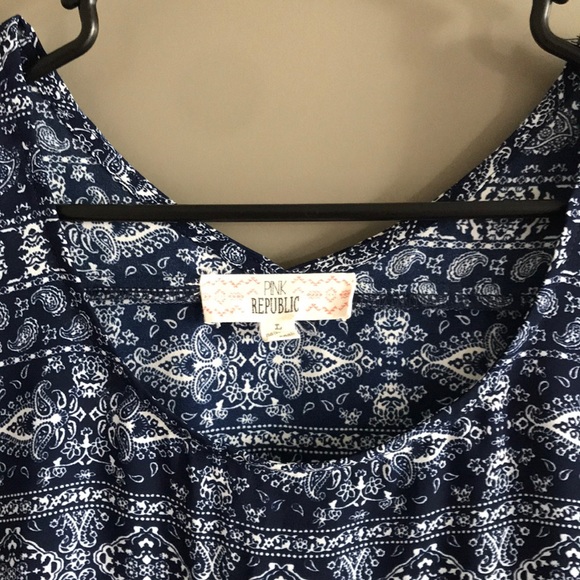 Blouse - Picture 2 of 2